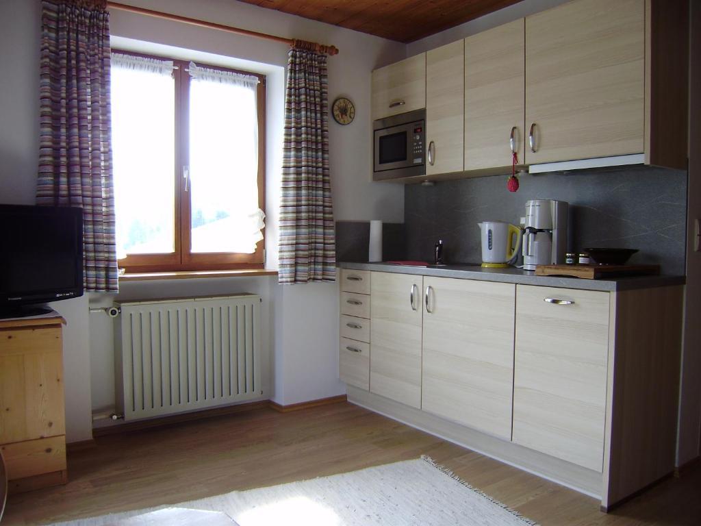 Haus Christl Reit Im Winkl, Kostenloser Parkplatz, 5 Minuten Zum Ortszentrum, Ruhige Lage, Wlan Szoba fotó